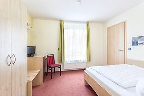 Hotel Mit-Mensch