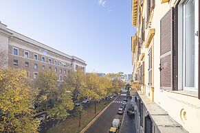 Suite Castrense