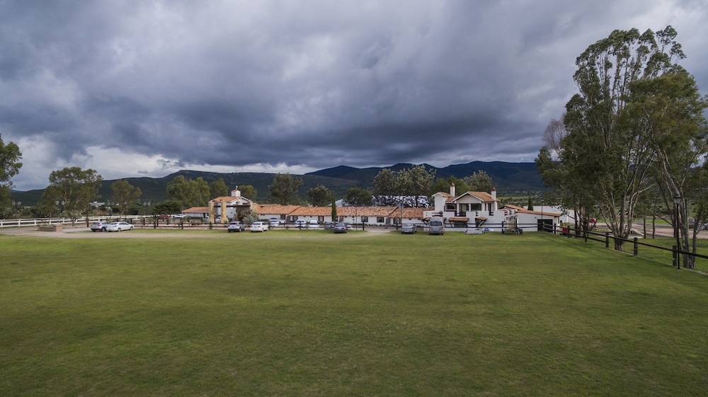 Hacienda Los Picachos