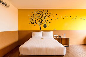Yellow Bee Tangerang