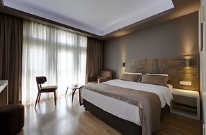 Arus Hotel