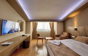 Arus Hotel