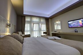 Arus Hotel