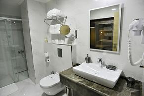 Arus Hotel