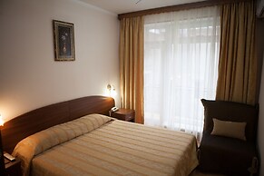 Dubai Hotel