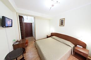 Dubai Hotel