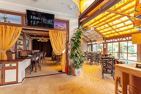 Dubai Hotel