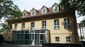 Check In Hotel