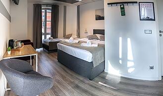 Check In Hotel