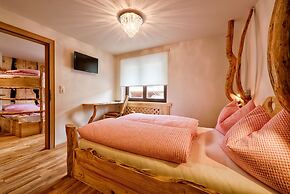Atelier Garni Astei