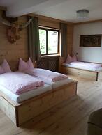 Atelier Garni Astei