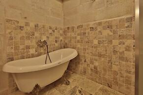 Aren Cave Hotel