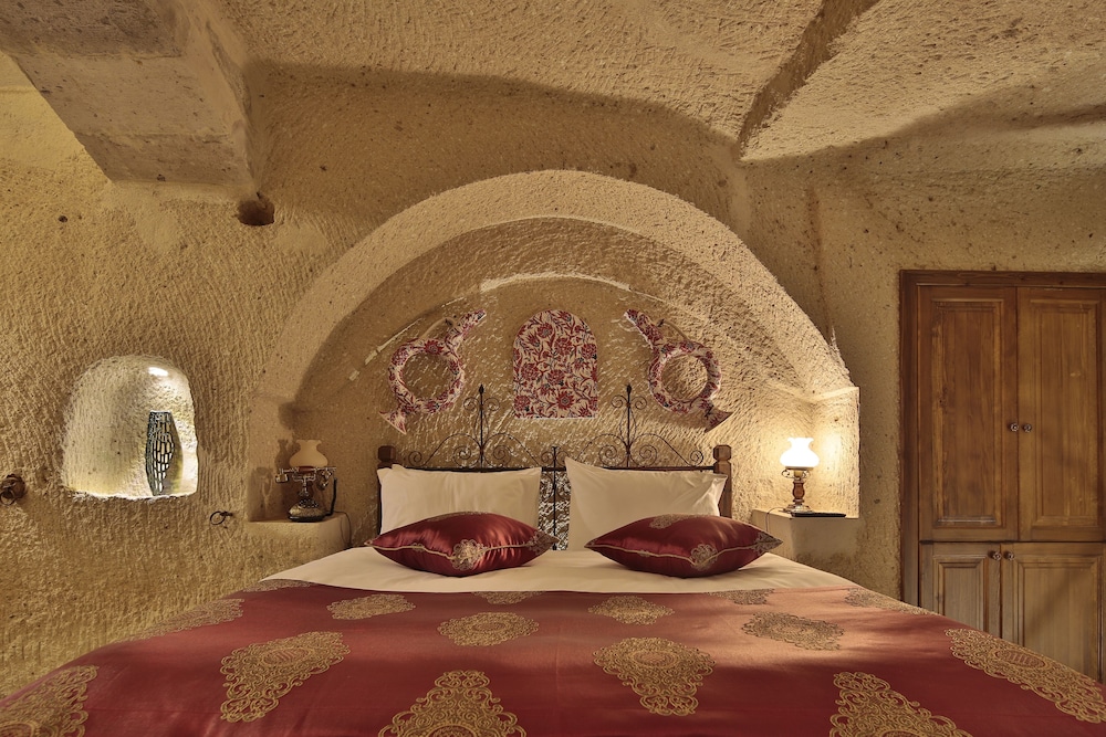Aren Cave Hotel