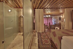 Aren Cave Hotel