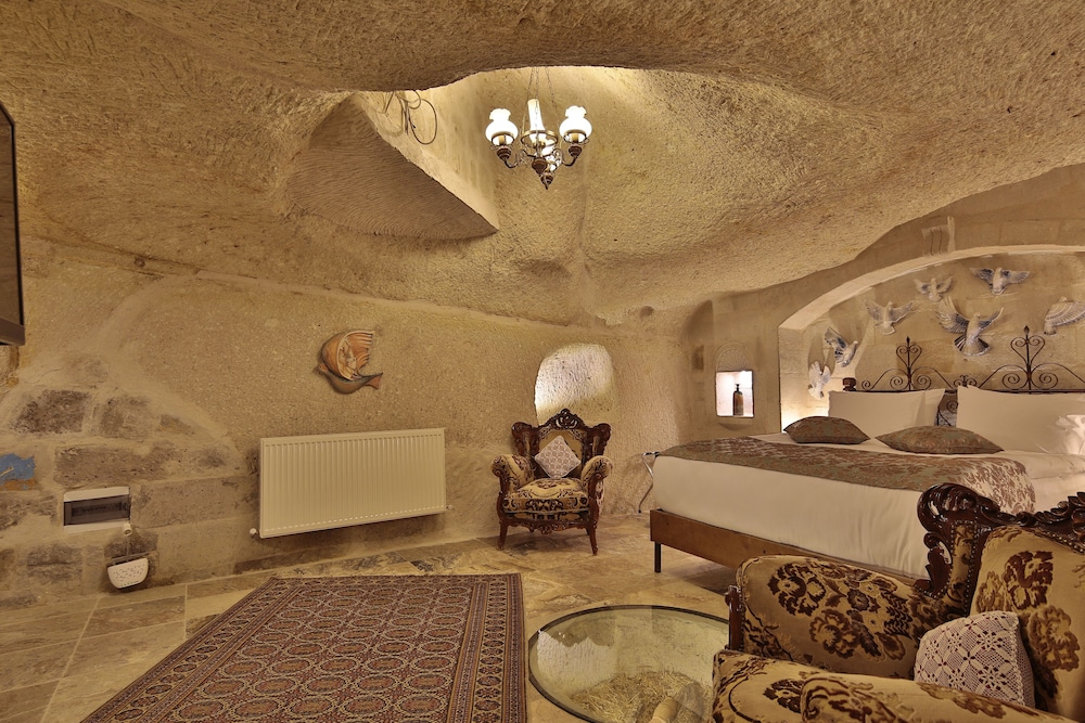 Aren Cave Hotel