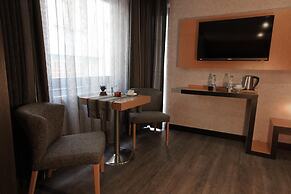 The Black Hotel