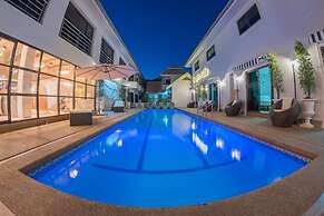 Empire Villa