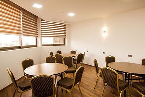 Majura Hotel