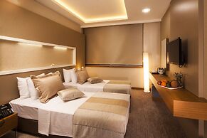 Majura Hotel