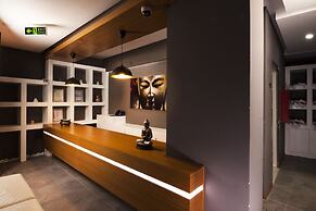 Majura Hotel