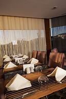 Majura Hotel