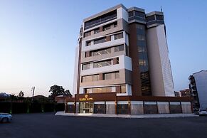 Majura Hotel