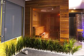 Majura Hotel