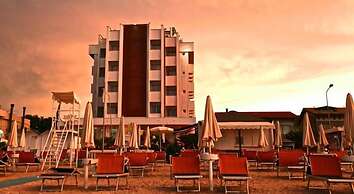 Hotel Ambassador