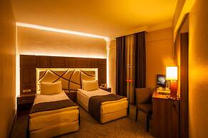Rumi Hotel