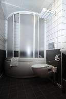 Rumi Hotel