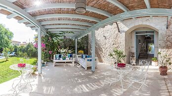 Alura Boutique Hotel