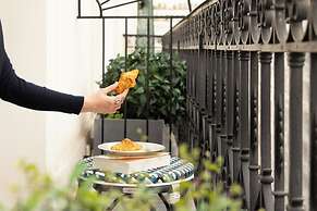 Le 10 Bis Hotel