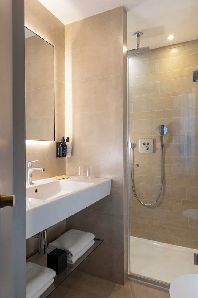 Le 10 Bis Hotel