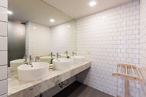 Snoozz Hotel - Hostel