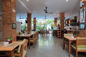 Home Chic Hotel