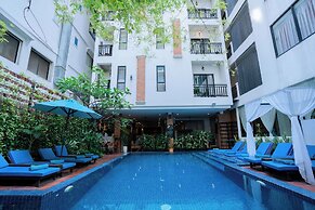 Home Chic Hotel