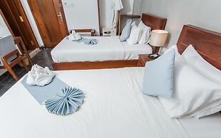 Home Chic Hotel