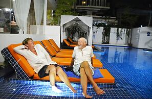 Home Chic Hotel