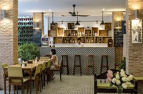 Home Chic Hotel