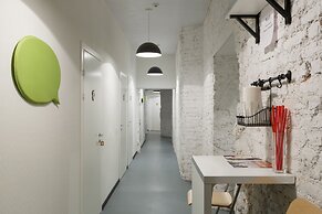 Station Hotel M19