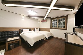 Sugar Hotel