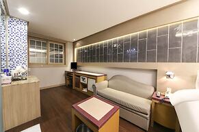 Sugar Hotel