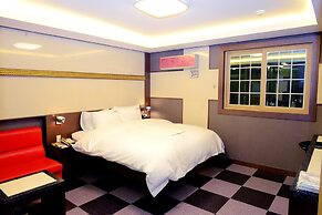 Sugar Hotel