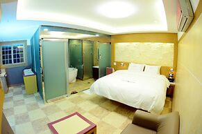Sugar Hotel