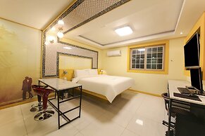 Sugar Hotel