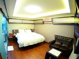 Sugar Hotel