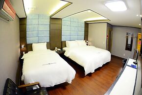 Sugar Hotel