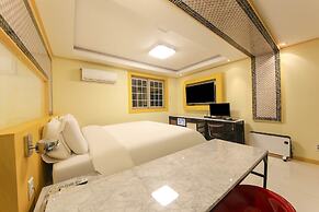 Sugar Hotel