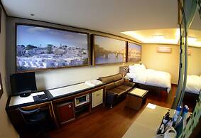 Sugar Hotel