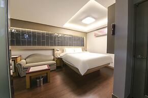 Sugar Hotel